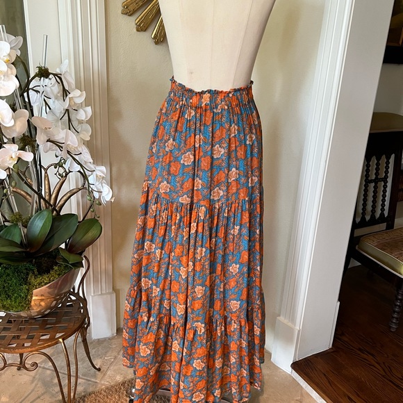 Sundry broom skirt. NWOT - Picture 2 of 3